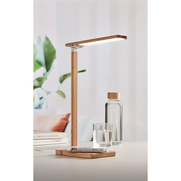 Lampa si incarcator de birou "Neat Light"